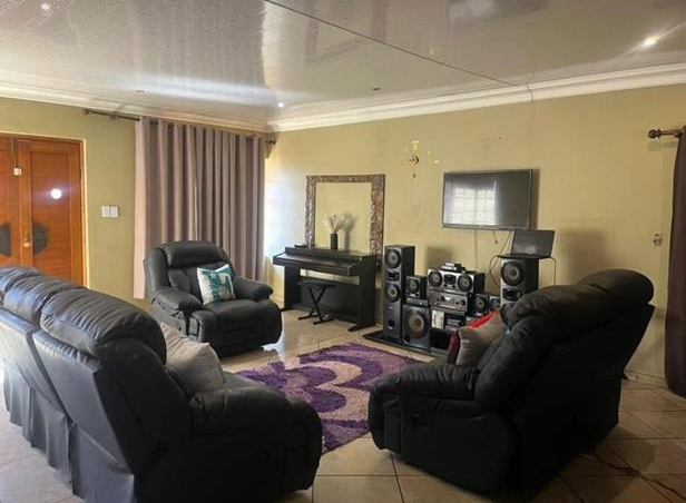 3 Bedroom Property for Sale in Elandspoort Gauteng