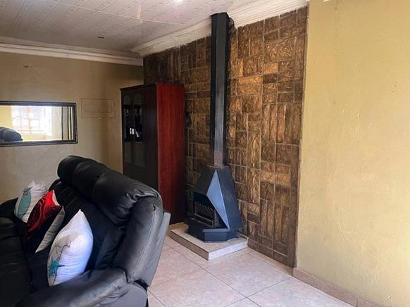 3 Bedroom Property for Sale in Elandspoort Gauteng