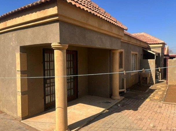 3 Bedroom Property for Sale in Elandspoort Gauteng