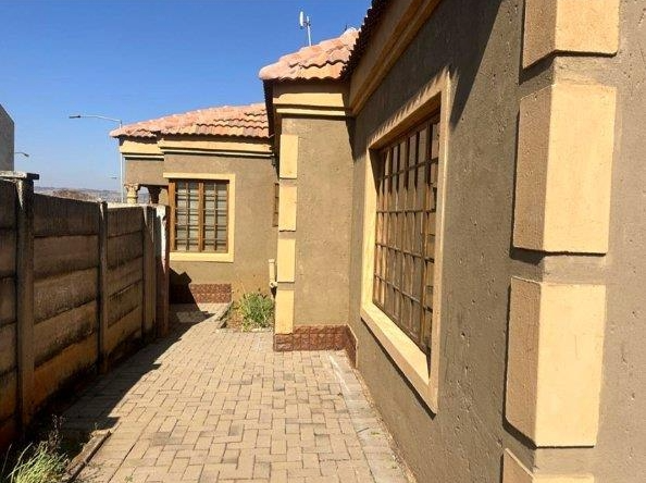 3 Bedroom Property for Sale in Elandspoort Gauteng