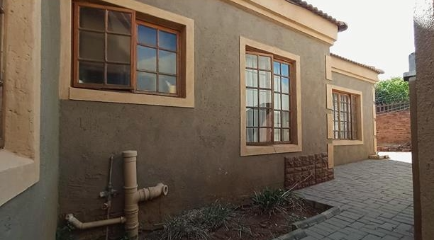 3 Bedroom Property for Sale in Elandspoort Gauteng