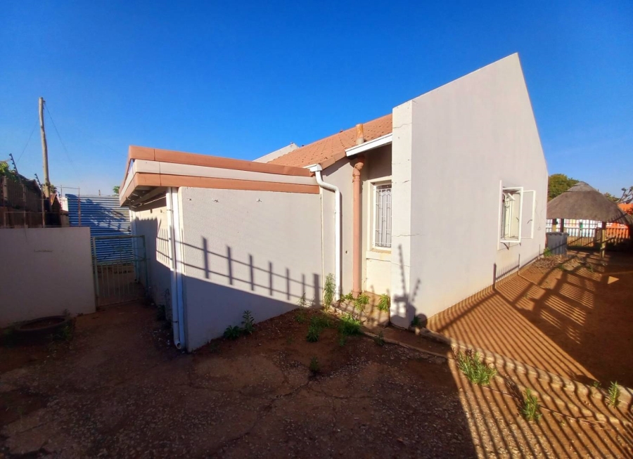 2 Bedroom Property for Sale in Elandspoort Gauteng