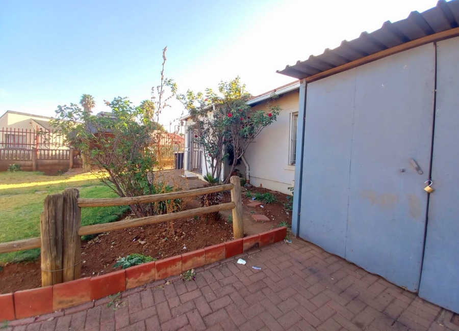 2 Bedroom Property for Sale in Elandspoort Gauteng