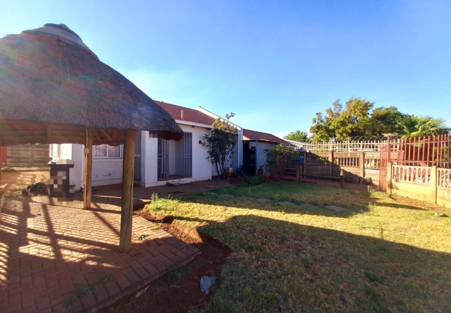 2 Bedroom Property for Sale in Elandspoort Gauteng