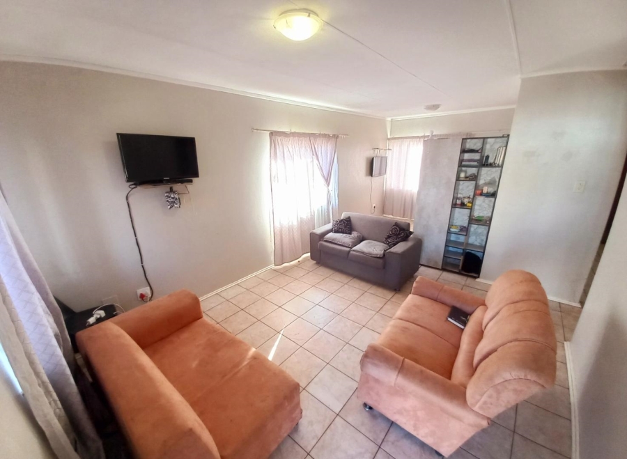 2 Bedroom Property for Sale in Elandspoort Gauteng
