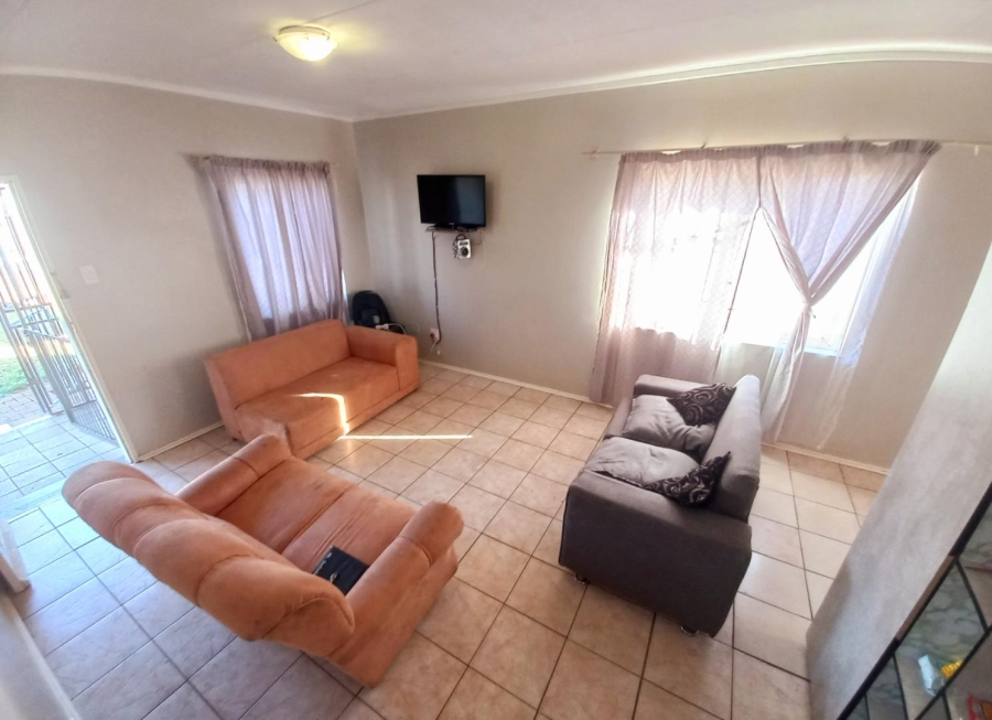 2 Bedroom Property for Sale in Elandspoort Gauteng