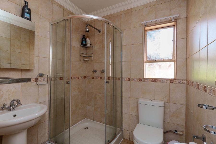 7 Bedroom Property for Sale in Elardus Park Gauteng