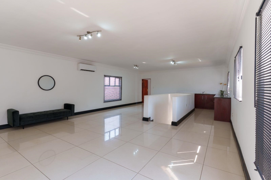 7 Bedroom Property for Sale in Elardus Park Gauteng