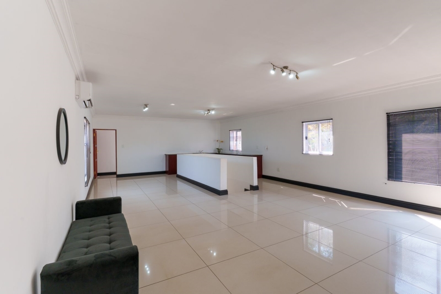 7 Bedroom Property for Sale in Elardus Park Gauteng
