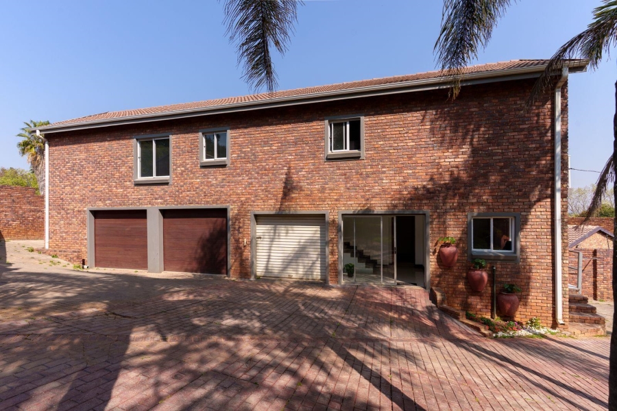 7 Bedroom Property for Sale in Elardus Park Gauteng