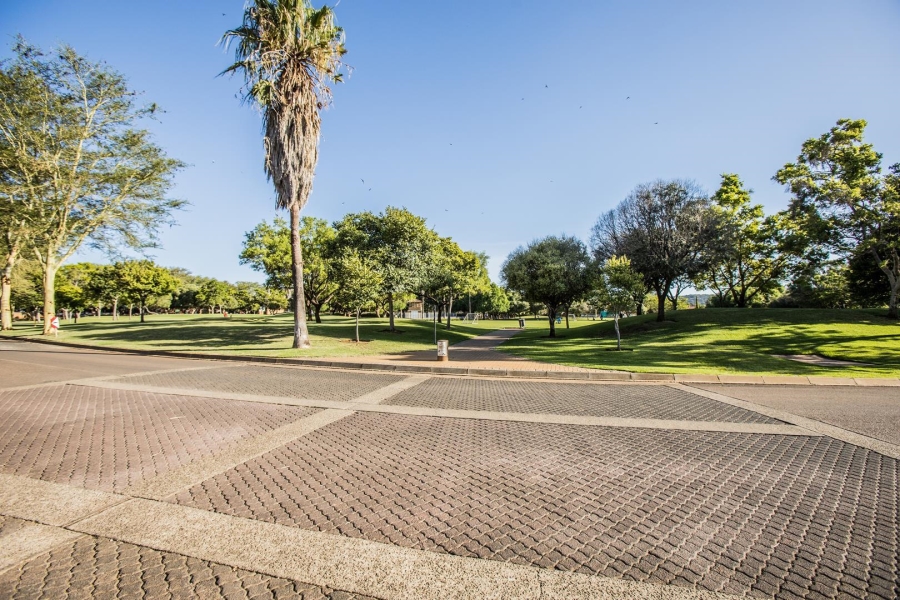 2 Bedroom Property for Sale in Equestria Gauteng