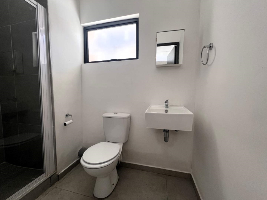 1 Bedroom Property for Sale in Ferndale Gauteng