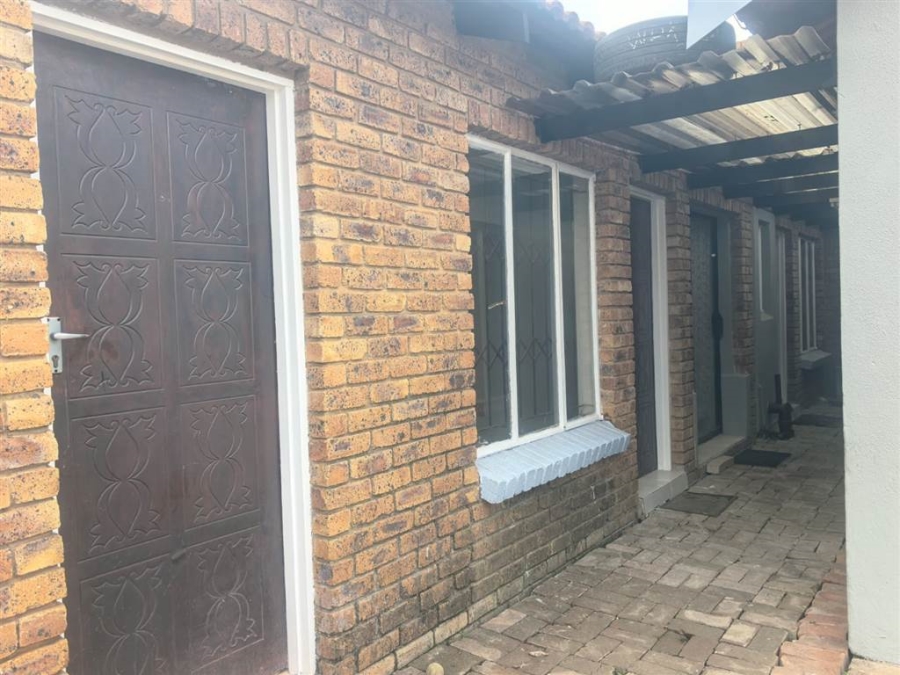 2 Bedroom Property for Sale in Danville Gauteng