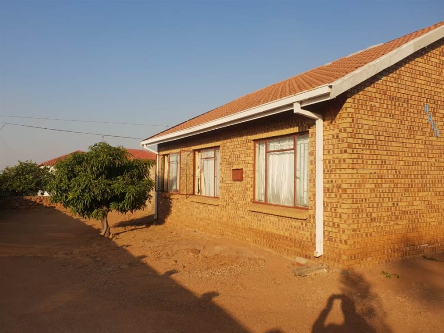 3 Bedroom Property for Sale in Soshanguve DD Gauteng