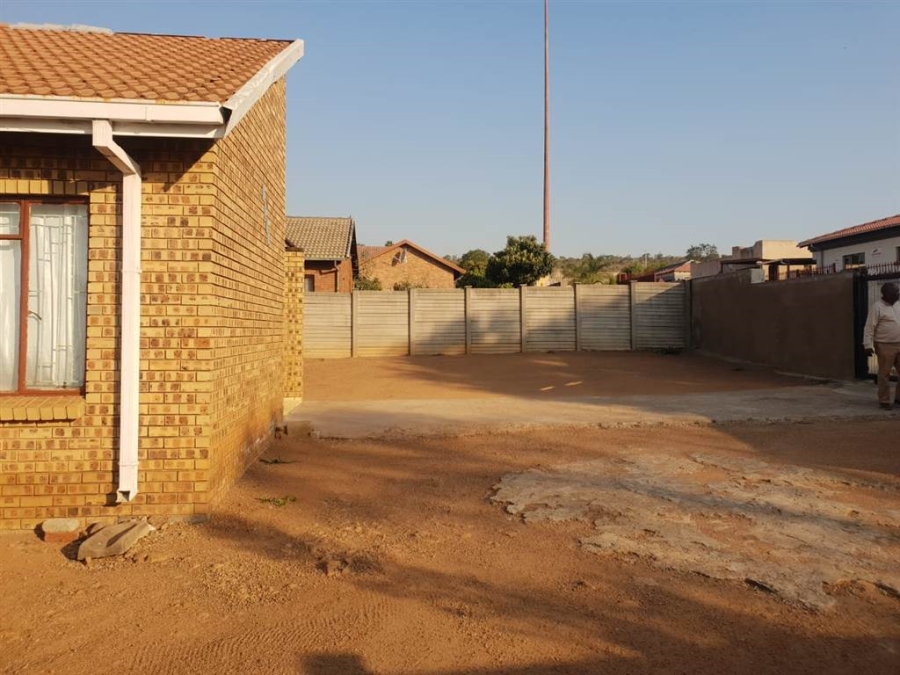 3 Bedroom Property for Sale in Soshanguve DD Gauteng
