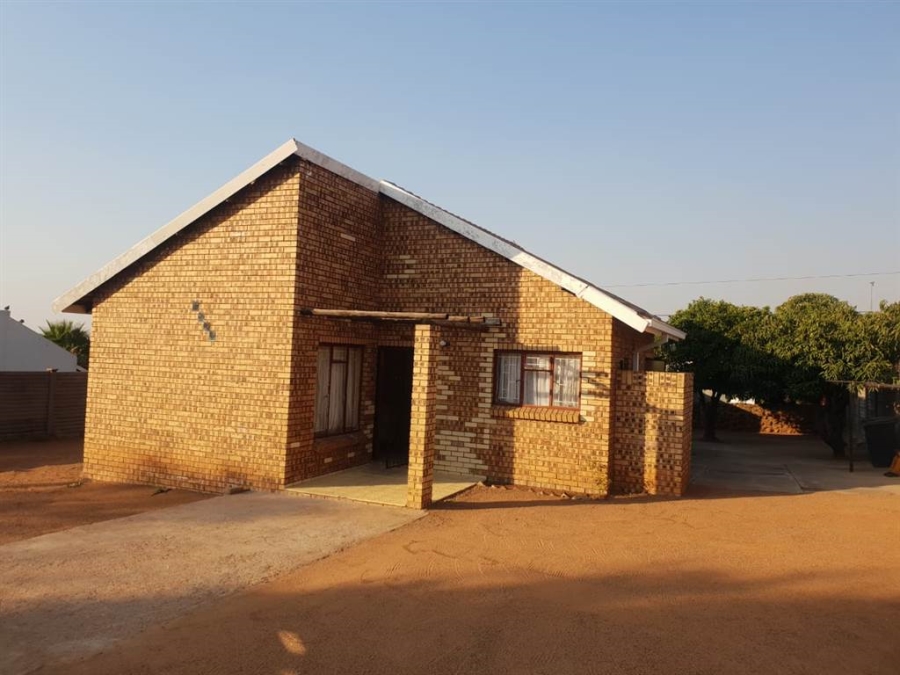 3 Bedroom Property for Sale in Soshanguve DD Gauteng