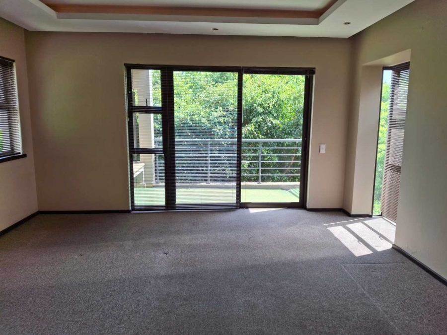 To Let 2 Bedroom Property for Rent in Melrose North Gauteng