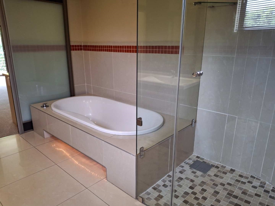 To Let 2 Bedroom Property for Rent in Melrose North Gauteng