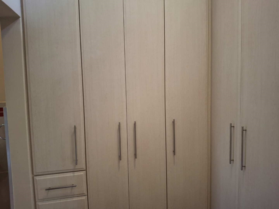 To Let 2 Bedroom Property for Rent in Melrose North Gauteng