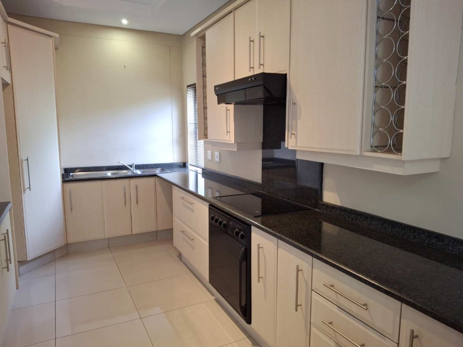 To Let 2 Bedroom Property for Rent in Melrose North Gauteng