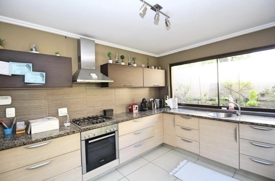 To Let 5 Bedroom Property for Rent in Rivonia Gauteng