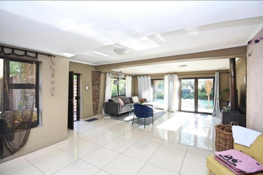 To Let 5 Bedroom Property for Rent in Rivonia Gauteng