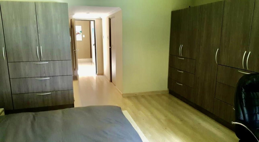 To Let 5 Bedroom Property for Rent in Rivonia Gauteng