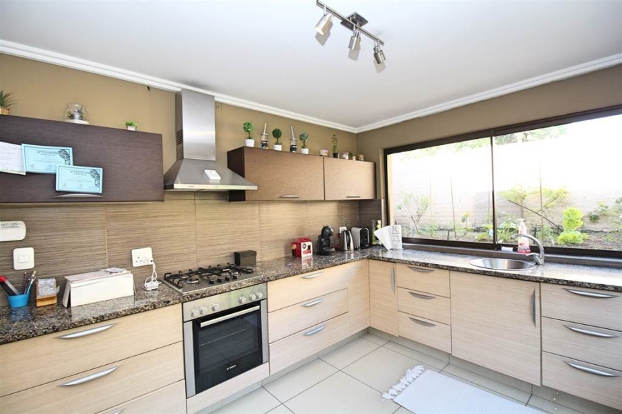 To Let 5 Bedroom Property for Rent in Edenburg Gauteng