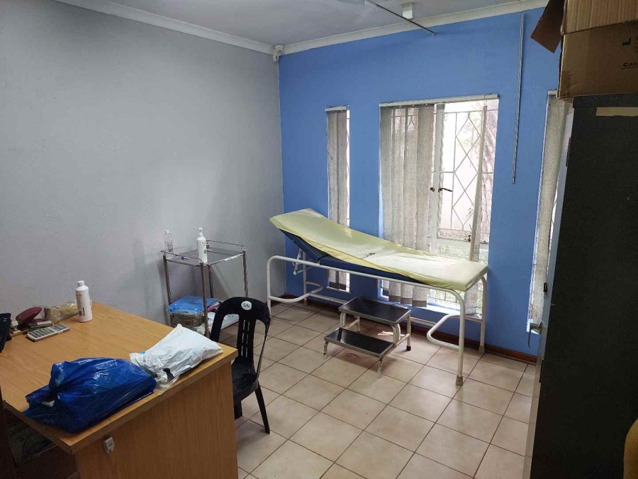Commercial Property for Sale in Linksfield Gauteng