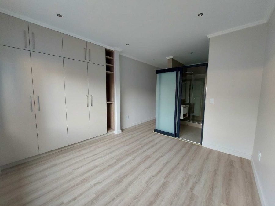 To Let 2 Bedroom Property for Rent in Bryanston Gauteng