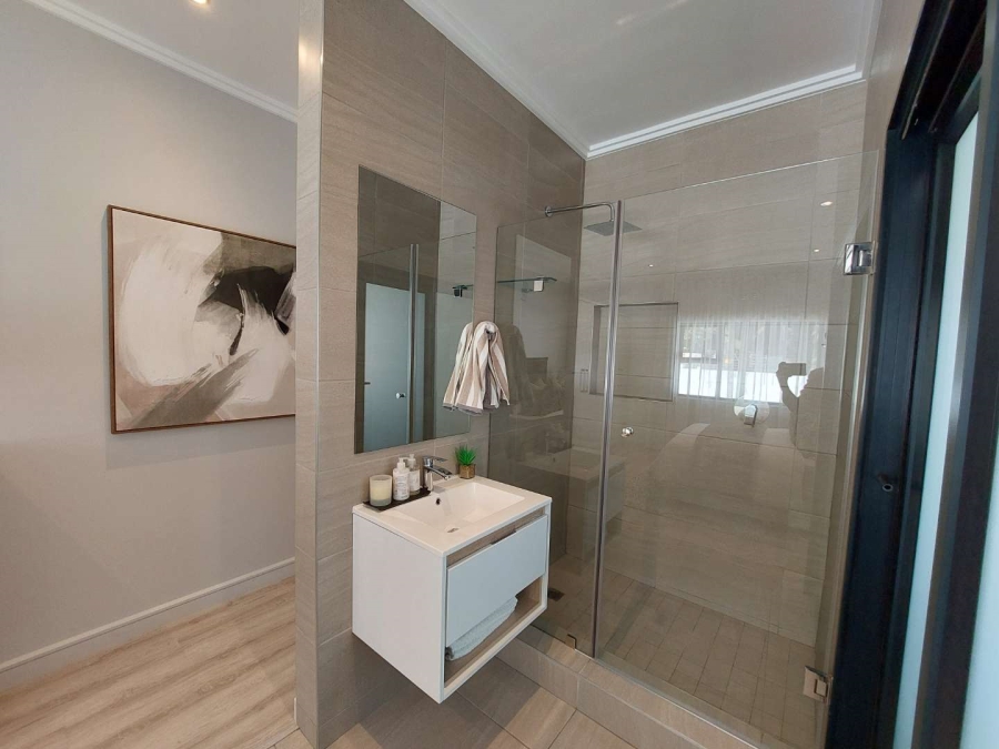 To Let 2 Bedroom Property for Rent in Bryanston Gauteng