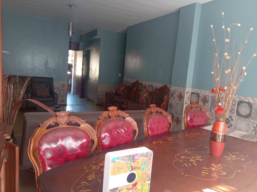 To Let 2 Bedroom Property for Rent in Lyndhurst Gauteng
