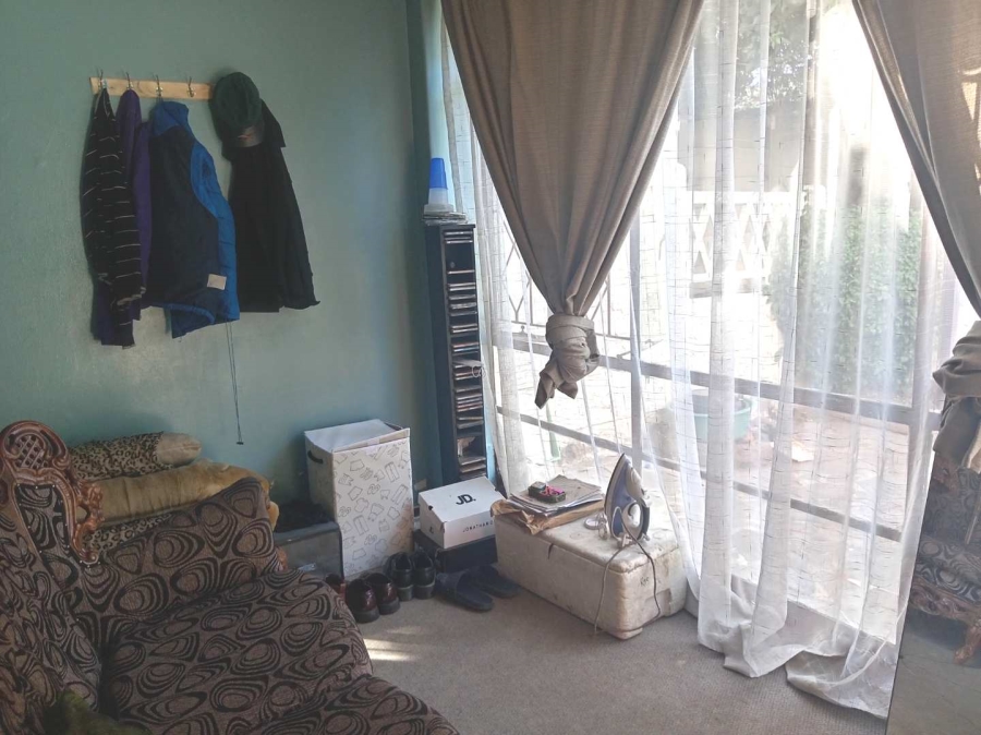 To Let 2 Bedroom Property for Rent in Lyndhurst Gauteng