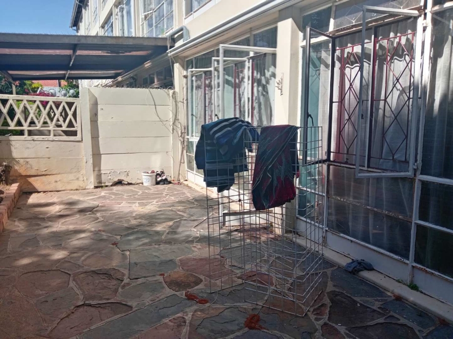 To Let 2 Bedroom Property for Rent in Lyndhurst Gauteng