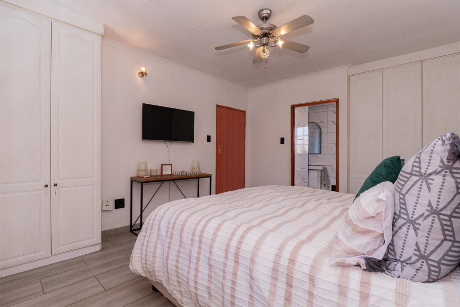 3 Bedroom Property for Sale in Edendale Gauteng