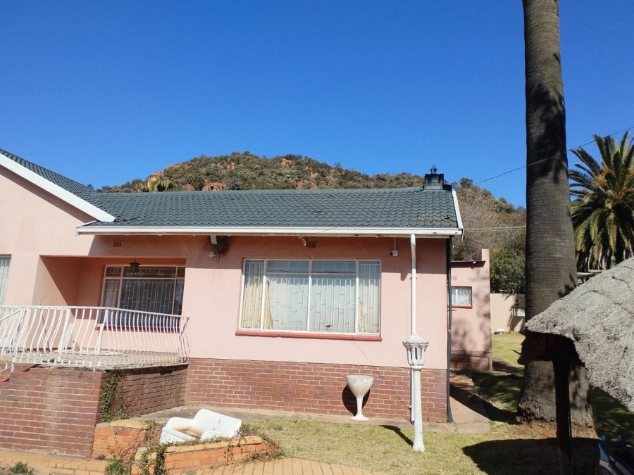 4 Bedroom Property for Sale in Alan Manor Gauteng
