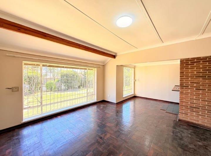 5 Bedroom Property for Sale in Ridgeway Gauteng