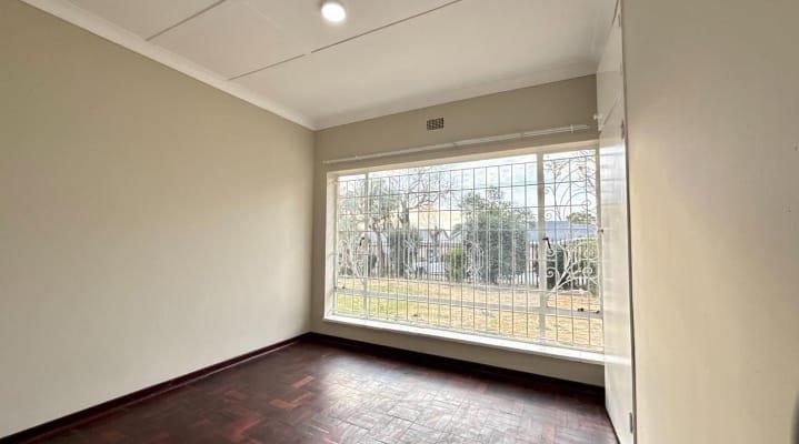 5 Bedroom Property for Sale in Ridgeway Gauteng