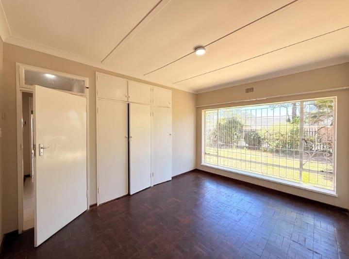 5 Bedroom Property for Sale in Ridgeway Gauteng