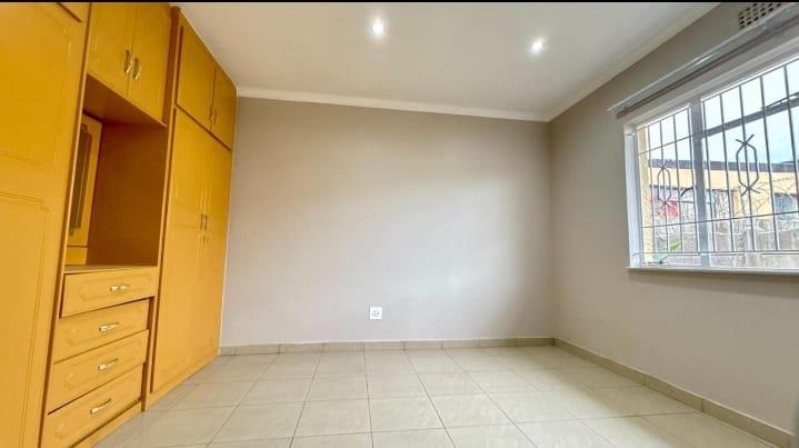 5 Bedroom Property for Sale in Ridgeway Gauteng