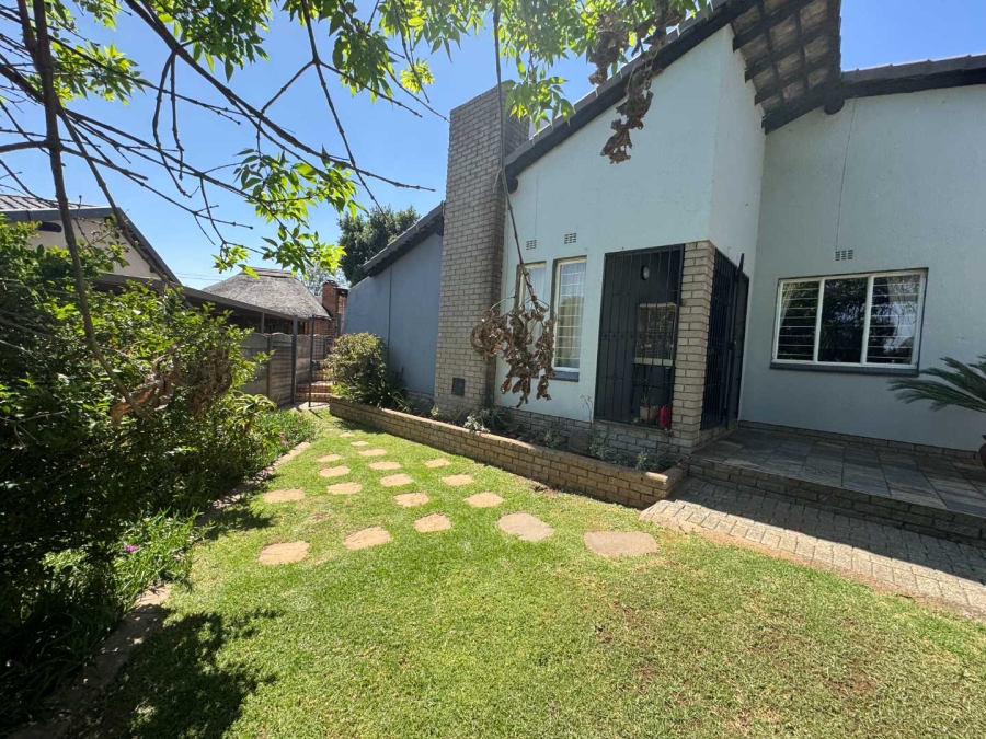 3 Bedroom Property for Sale in Verwoerdpark Gauteng