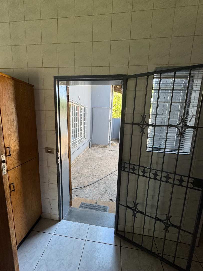 3 Bedroom Property for Sale in Verwoerdpark Gauteng