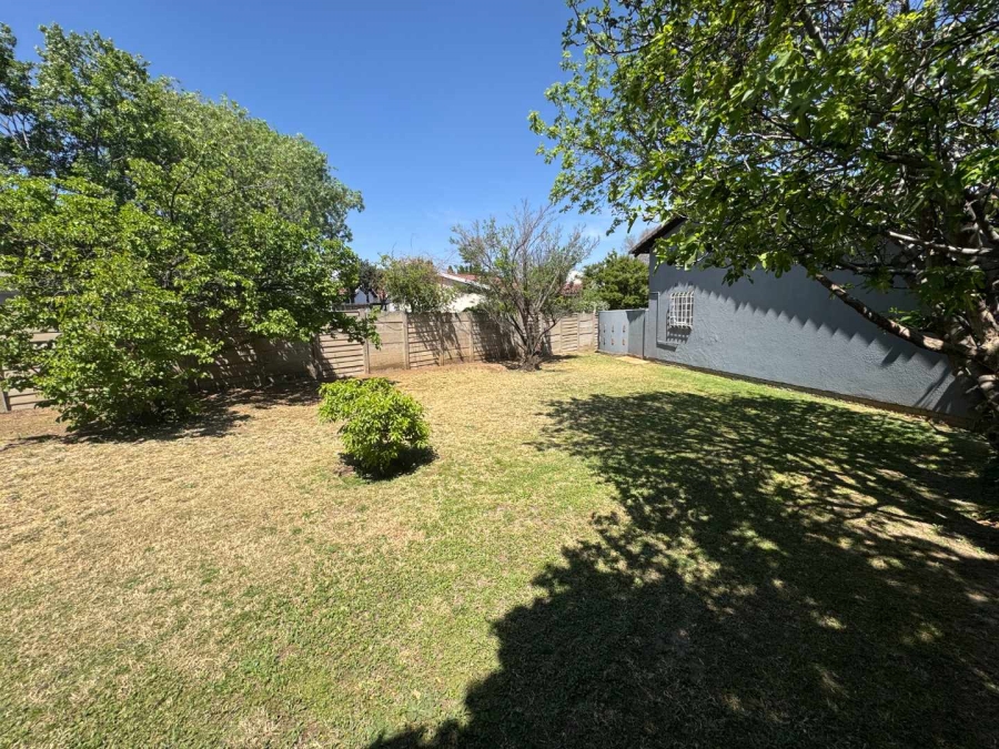 3 Bedroom Property for Sale in Verwoerdpark Gauteng