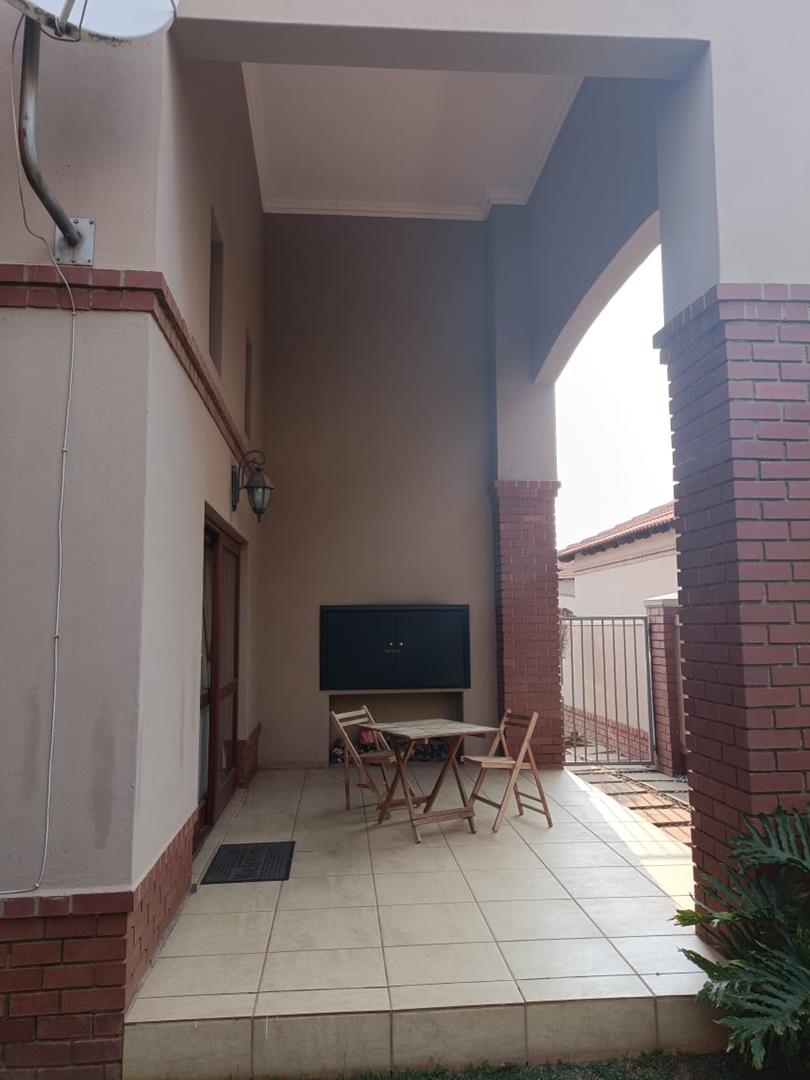 3 Bedroom Property for Sale in Bronberg Ext 1 Gauteng