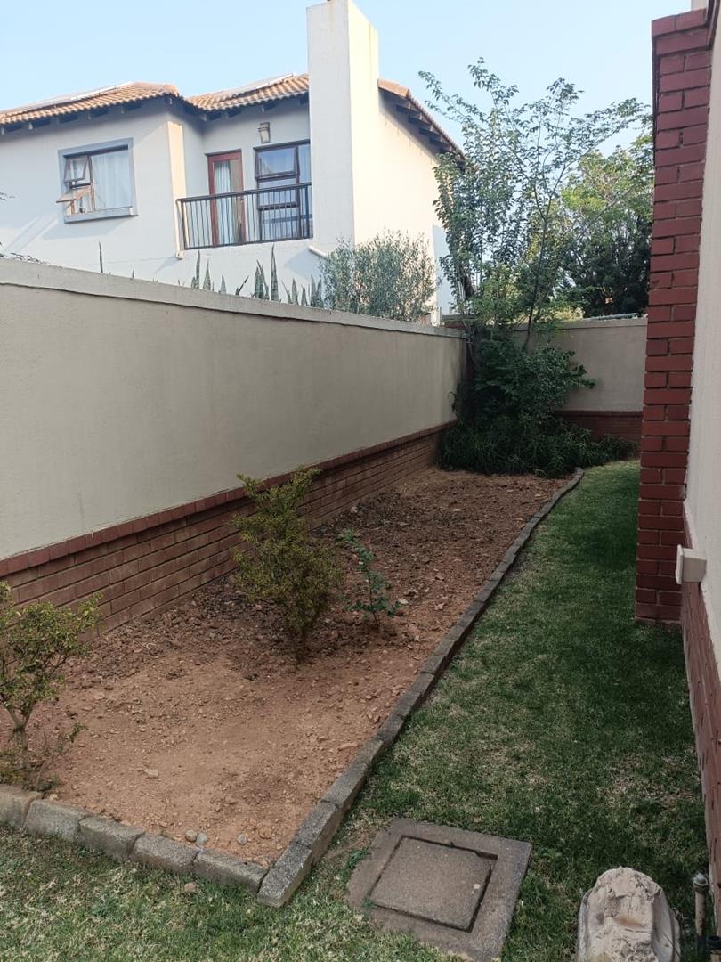 3 Bedroom Property for Sale in Bronberg Ext 1 Gauteng