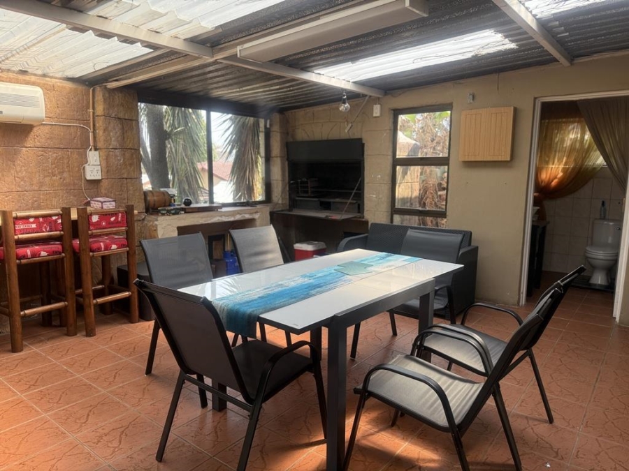3 Bedroom Property for Sale in Roodekrans Gauteng