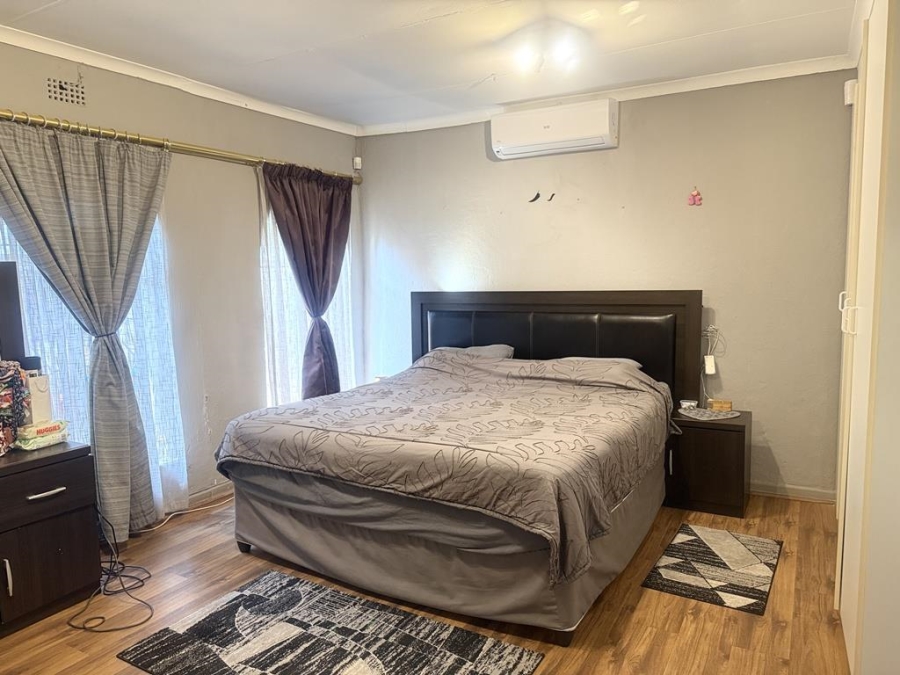 3 Bedroom Property for Sale in Roodekrans Gauteng