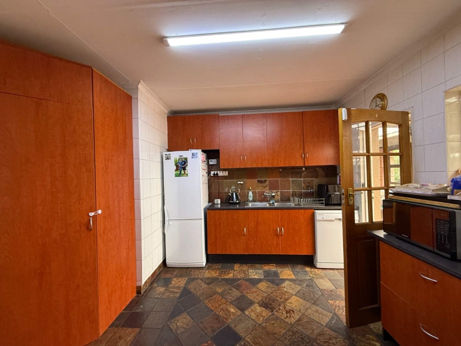 3 Bedroom Property for Sale in Roodekrans Gauteng