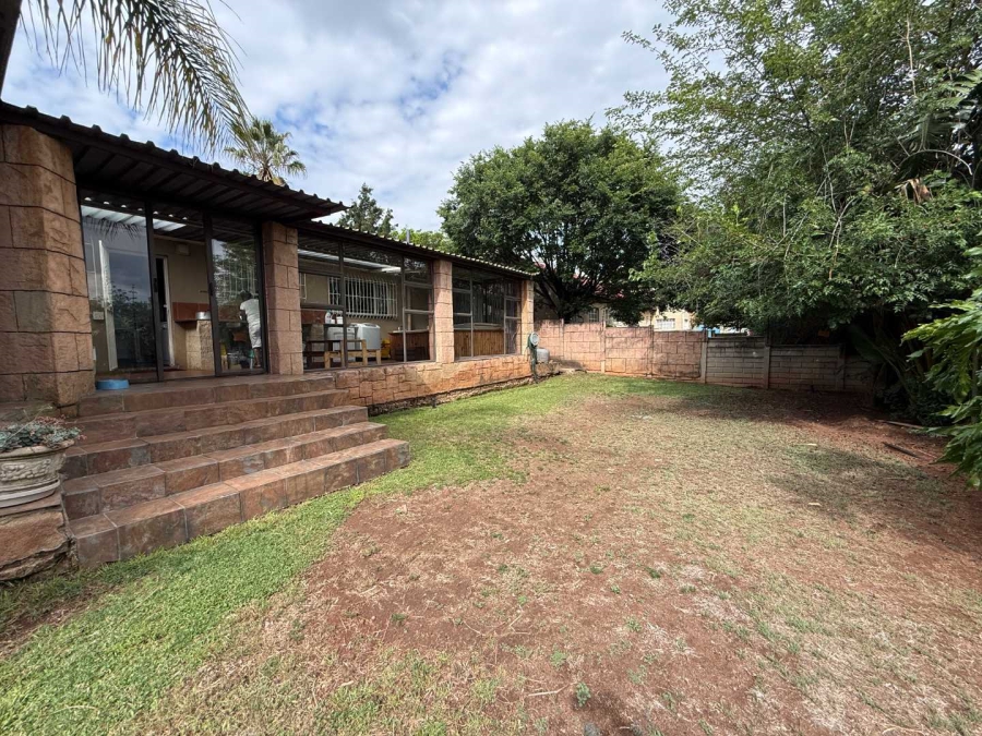 3 Bedroom Property for Sale in Roodekrans Gauteng