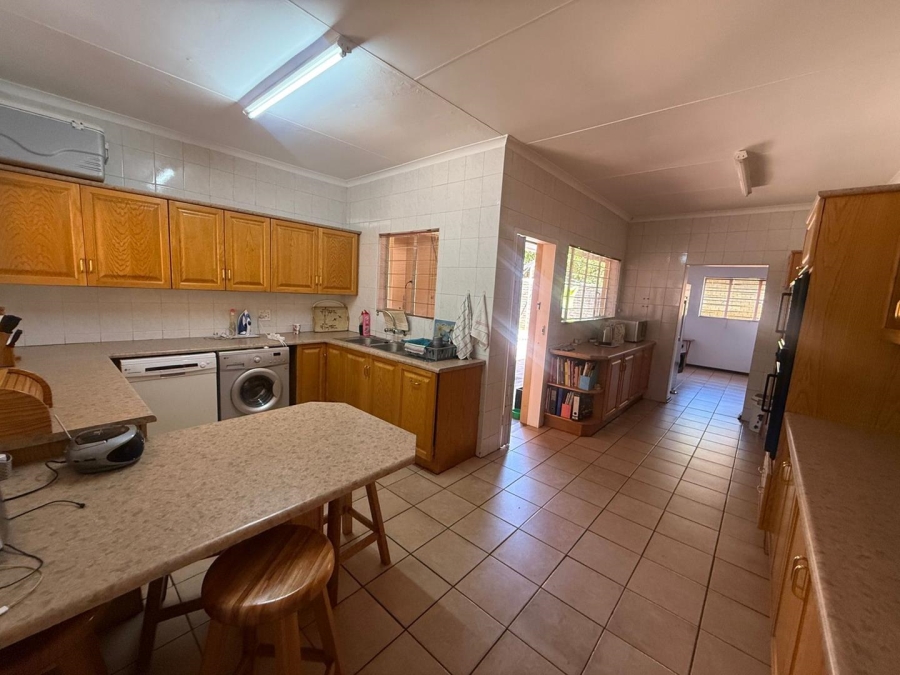 4 Bedroom Property for Sale in Constantia Kloof Gauteng